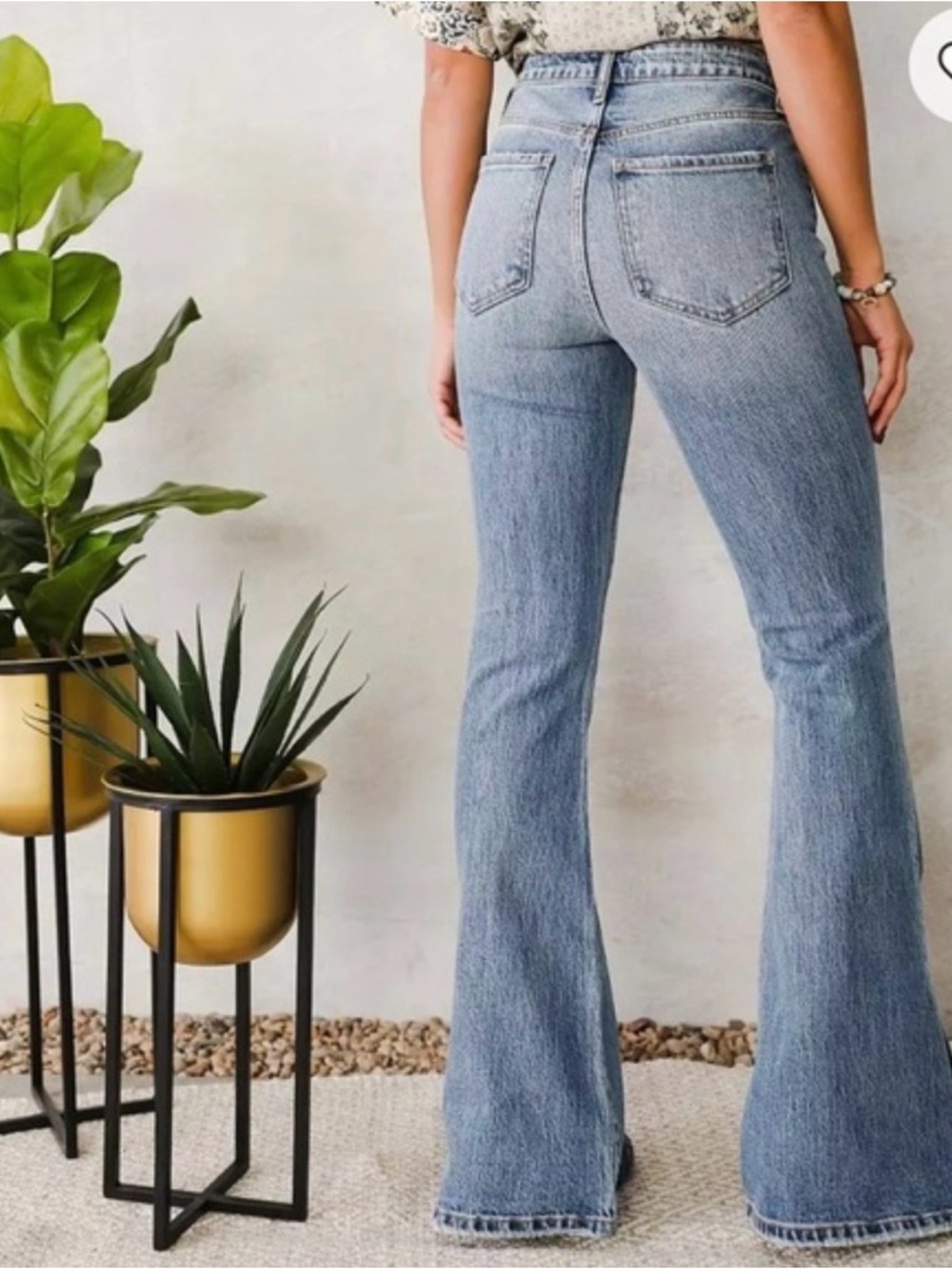 Willow + Root The Flared Out High Rise Split Hem Jeans, Size 24 - Picture 2 of 12